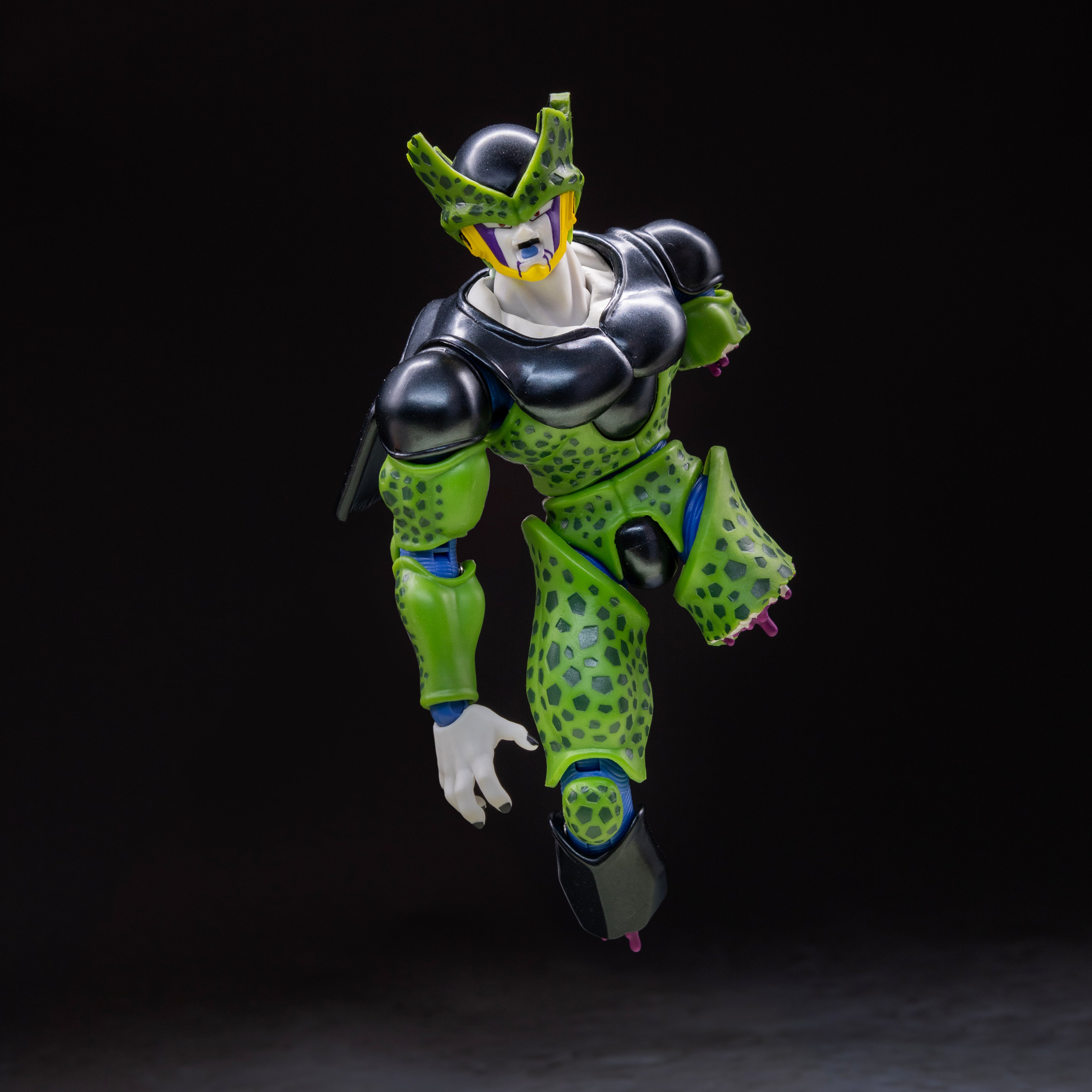 【Pre-Order】 The Perfect Masked Green Devil Saru Deluxe Edition DX Action Figure