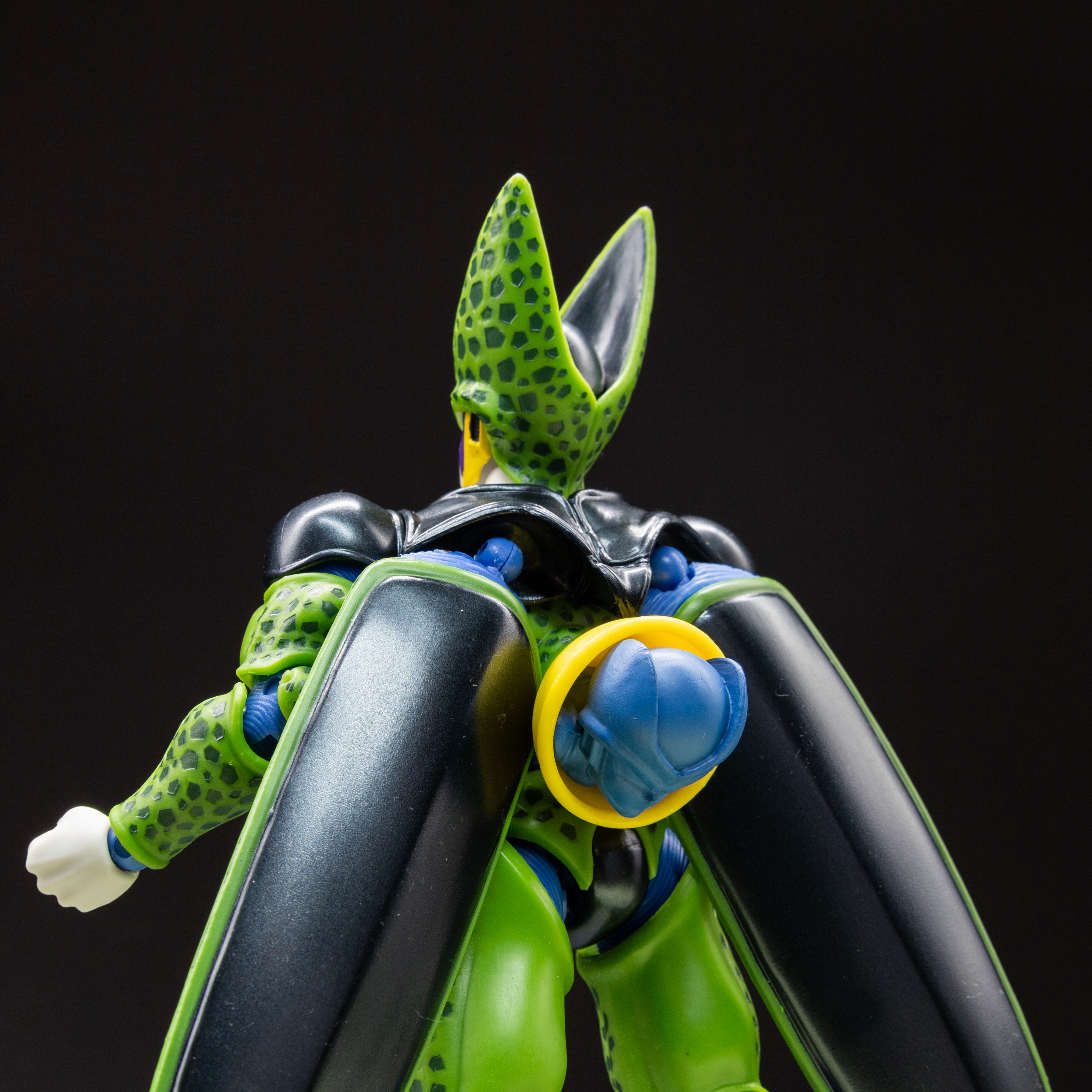 【Pre-Order】 The Perfect Masked Green Devil Saru Deluxe Edition DX Action Figure