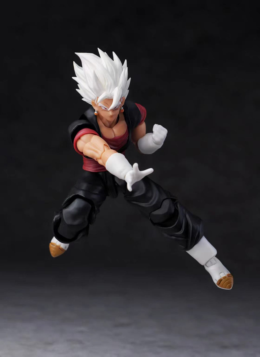 [In Stock] YGmw Weekly Color Vegeta Action Figure